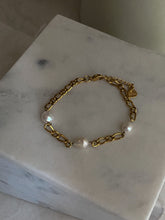 Load image into Gallery viewer, Marina Pearl Bracelet
